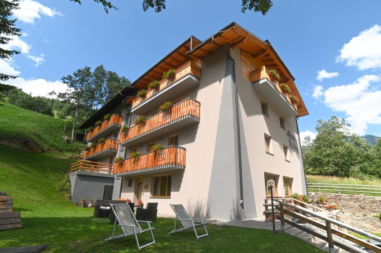 Albergo Sporting Пейо Фонти Экстерьер фото